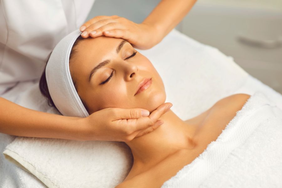 Os benefícios do peeling facial